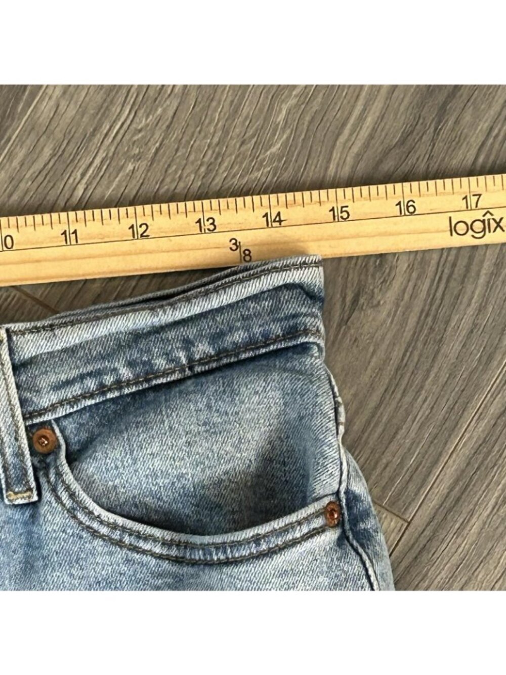 Levi's Wedgie Straight Jeans Womens 30 Light Wash High Rise Distressed Denim - Picture 13 of 16